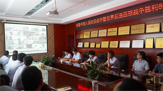 麥克威組織觀看80周年閱兵2